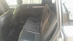 Toyota Highlander XLE 2019 Gray