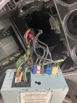 Mercedes Benz 205 Radio System