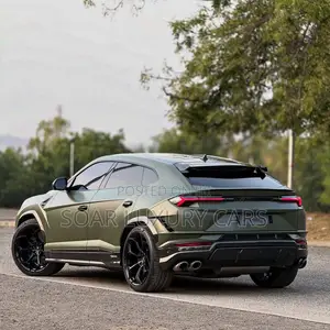 Lamborghini Urus 2024 Green