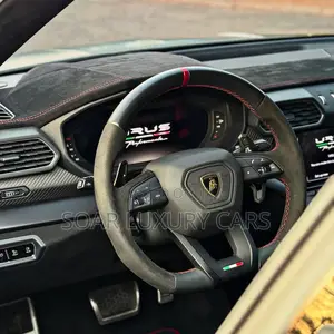 Lamborghini Urus 2024 Green