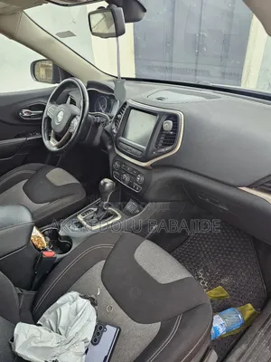 Jeep Cherokee 2015 Gray