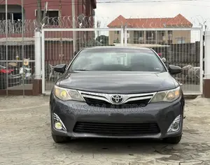 Toyota Camry LE 4dr Sedan (2.5L 4cyl 6A) 2013 Gray
