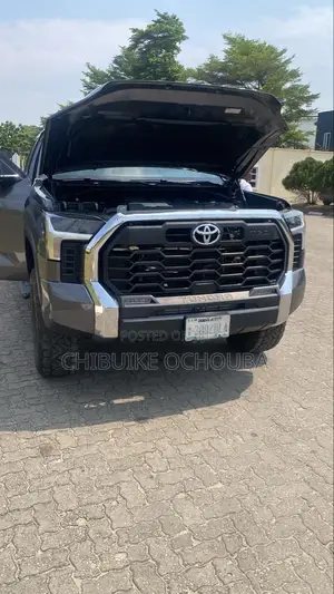 Toyota Tundra 2023 Black