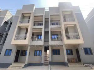 4bdrm Duplex in In A Secured Estate, Idu for sale