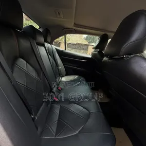 Toyota Camry XLE (2.5L 4cyl 8A) 2019 Black