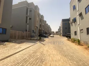 3bdrm Apartment in In A Secured Estate, Idu for sale