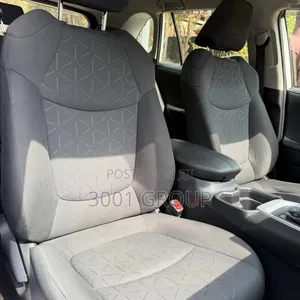 Toyota RAV4 2022 White