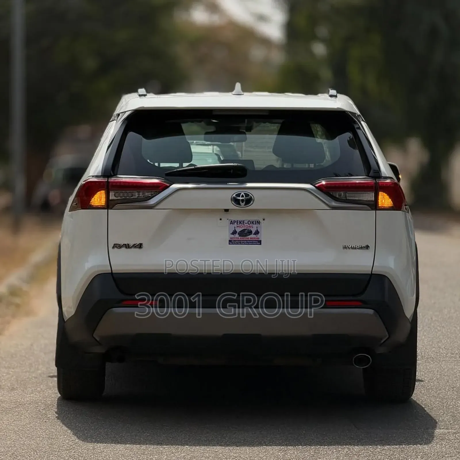 Toyota RAV4 2022 White