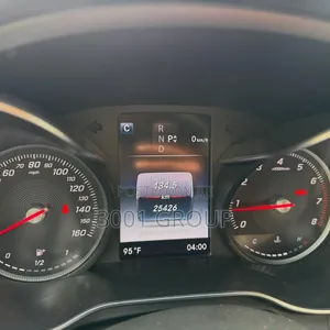 Mercedes-Benz C300 2018 Silver