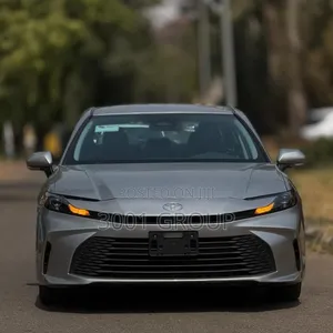 New Toyota Camry LE 2025 Silver