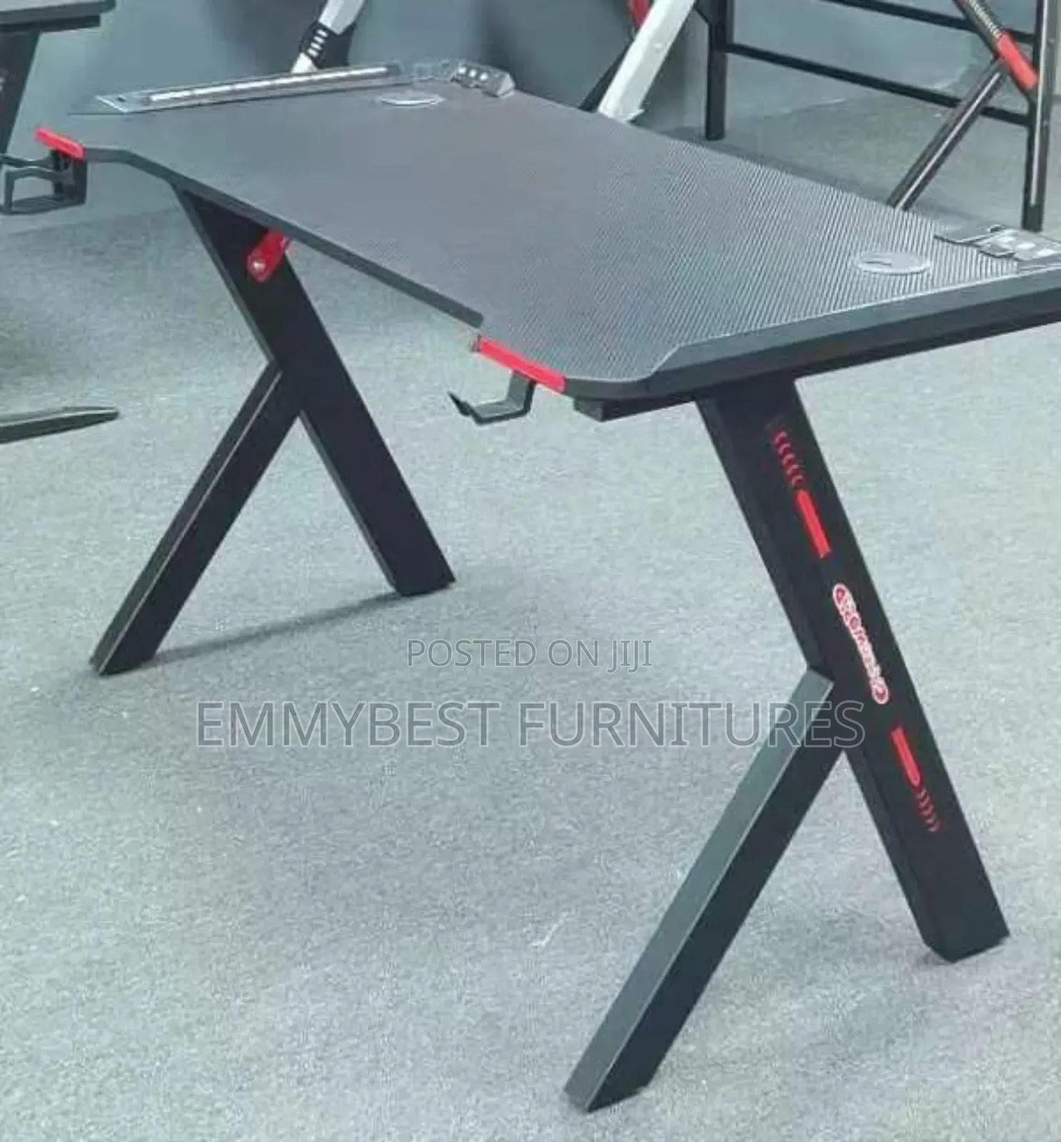Quality Multi Purpose Computer/Gaming Desk.
