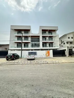 2bdrm Apartment in Off Admiralty Way, Lekki Phase 1 for sale