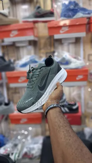 High Quality Trainers Sneakers
