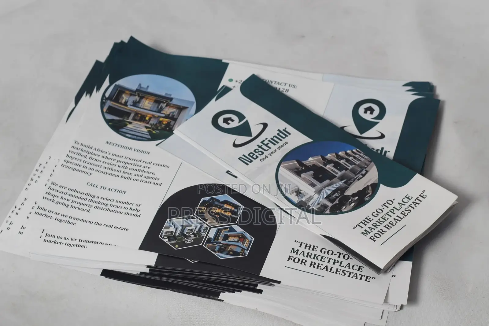 Custom A4 Trifold Glossy Flyers
