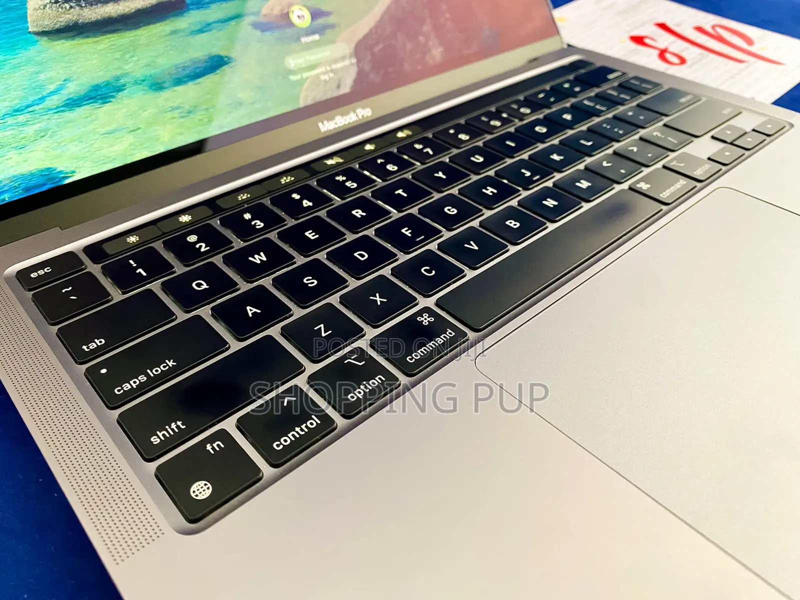 Laptop Apple MacBook Pro 2022 M2 16GB Apple M2 SSD 256GB