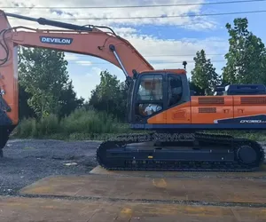 Excavator Hire, Payloader, Grader, Swamp Boggy, Crane Etc