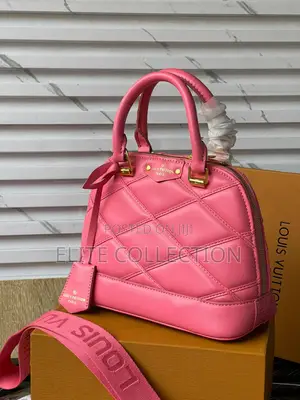 Luxury Louis Vuitton Bag Good Quality Size :Medium Comes With Full Box