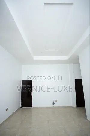 2bdrm Block of Flats in Osapa, Lekki for sale