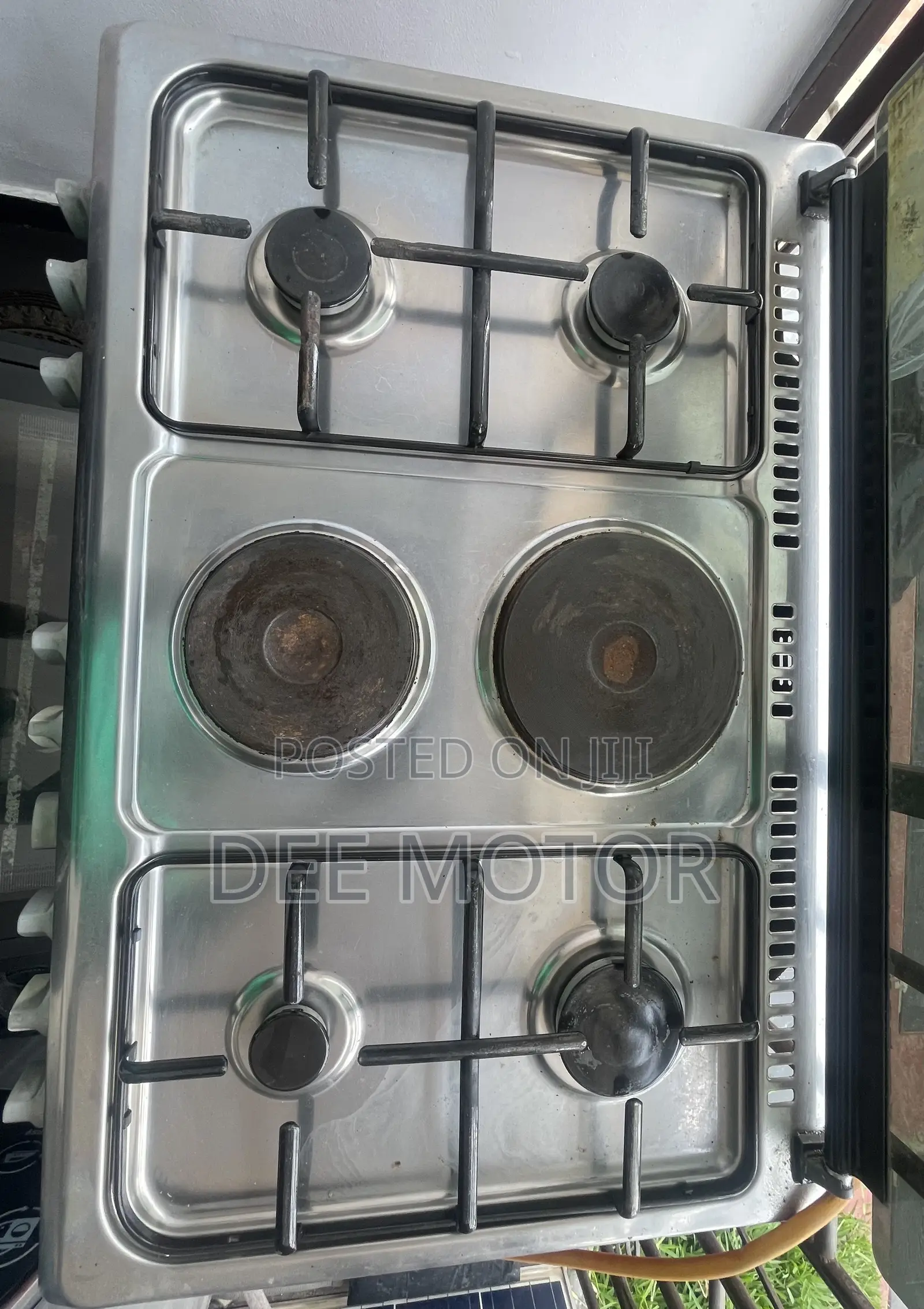 Gas Cooker Available