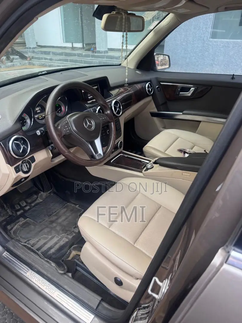 Mercedes-Benz GLK-Class 350 4MATIC 2014 Gray