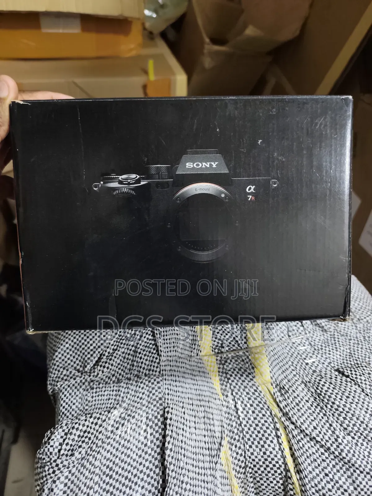 Sony A7r v Mirrorless Camera
