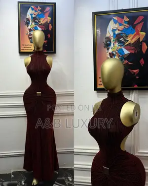 Luxury Shortsleeved Sexy High Neck Backless Dress