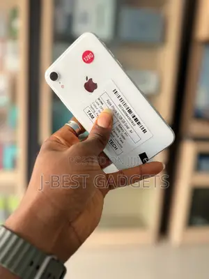 Apple iPhone XR 128 GB White