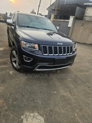 Jeep Cherokee Latitude 4dr SUV (2.4L 4cyl 9A) 2014 Gray