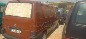 Volkswagen Transporter 2005 Brown