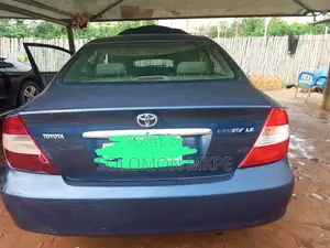 Toyota Camry 2004 Blue