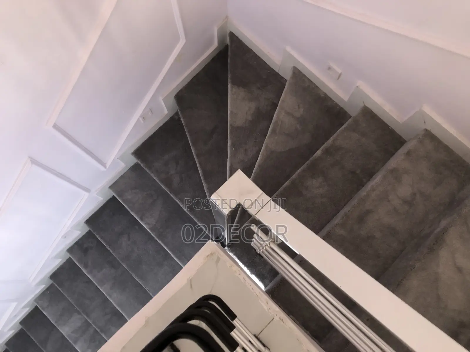 Vip Dark Grey Rugs For Staircase