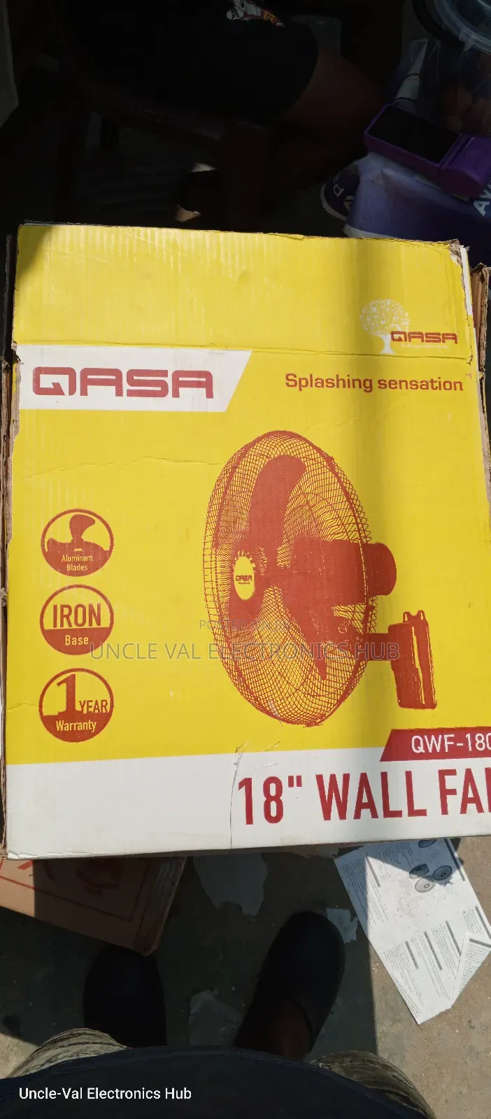 Qasa 18" Wall Fan
