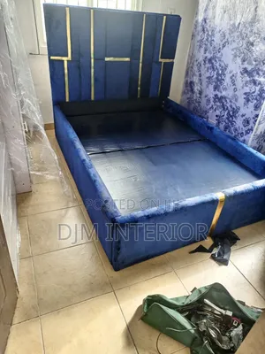 A 4.5x6 FTS Bedframe With a Unique Design