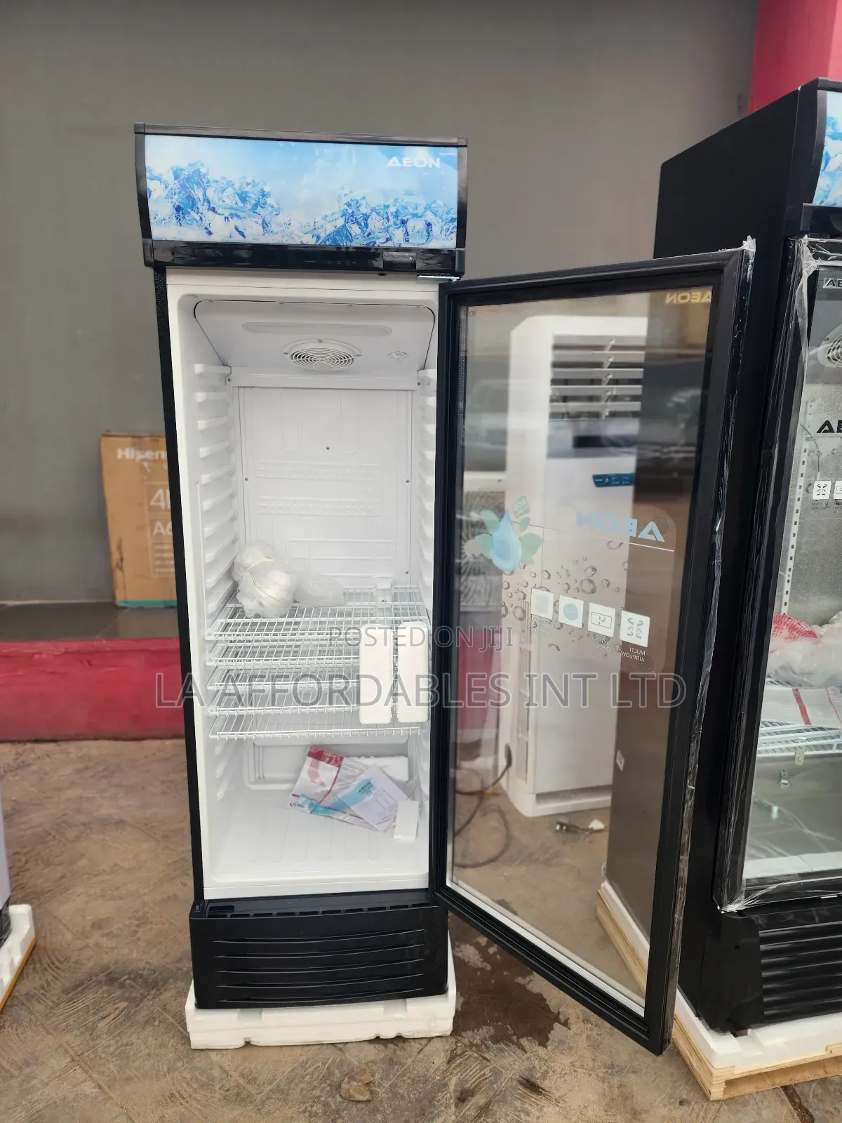 Aeon Show Case. Model No: Asc250