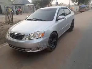 Toyota Corolla 2004 Silver