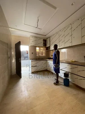 4bdrm Duplex in Life Camp for rent