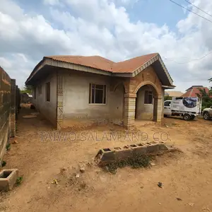 2bdrm Bungalow in Omi Adio for sale