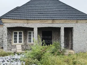 2bdrm Bungalow in Sheu Ologun Eru, Ologuneru for sale