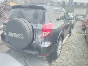 Toyota RAV4 2010