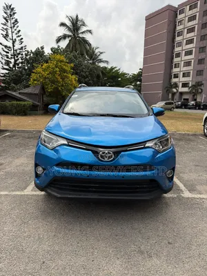 Toyota RAV4 LE FWD (2.5L 4cyl 6A) 2016 Blue