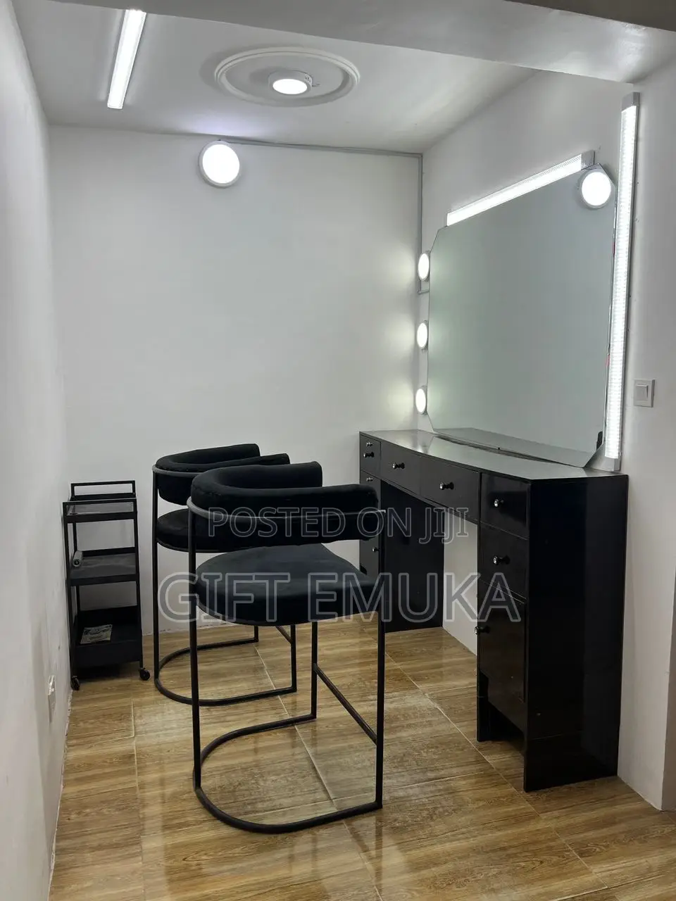 Makeup Space