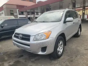 Toyota RAV4 Limited AWD (2.5L 4cyl 6A) 2013 Silver
