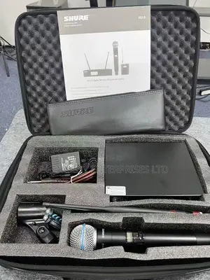 Shure Ulxd4 Digital Wireless Microphone (Black Bag)