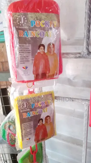 Emergency Nylon Rain Coat In Carton