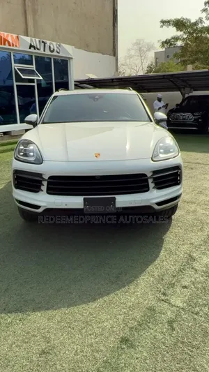 Porsche Cayenne S 2021 White