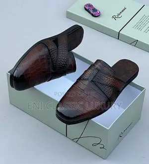 Top Quality Luxury Men's Haif Shoes Best Quality Well Banded Package