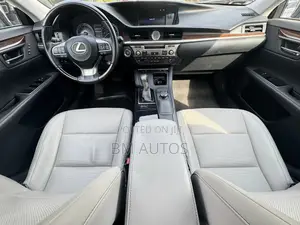 Lexus ES 2017 Blue