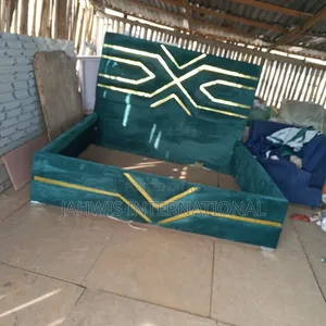 Beautiful Newly Built 6by6ft Bed Frame