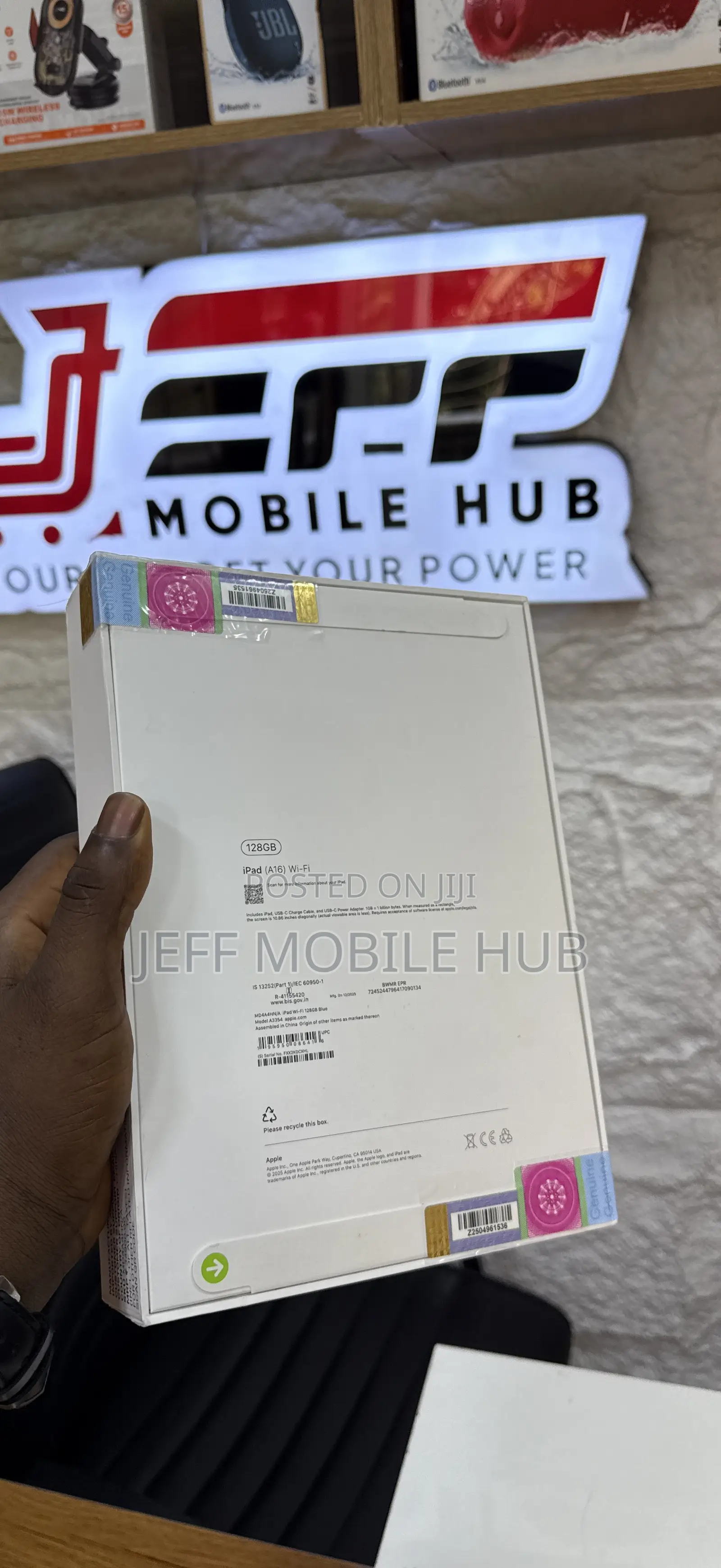 New Apple iPad (2025) 128 GB Blue