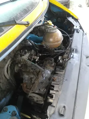 Volkswagen Transporter 2000 Yellow
